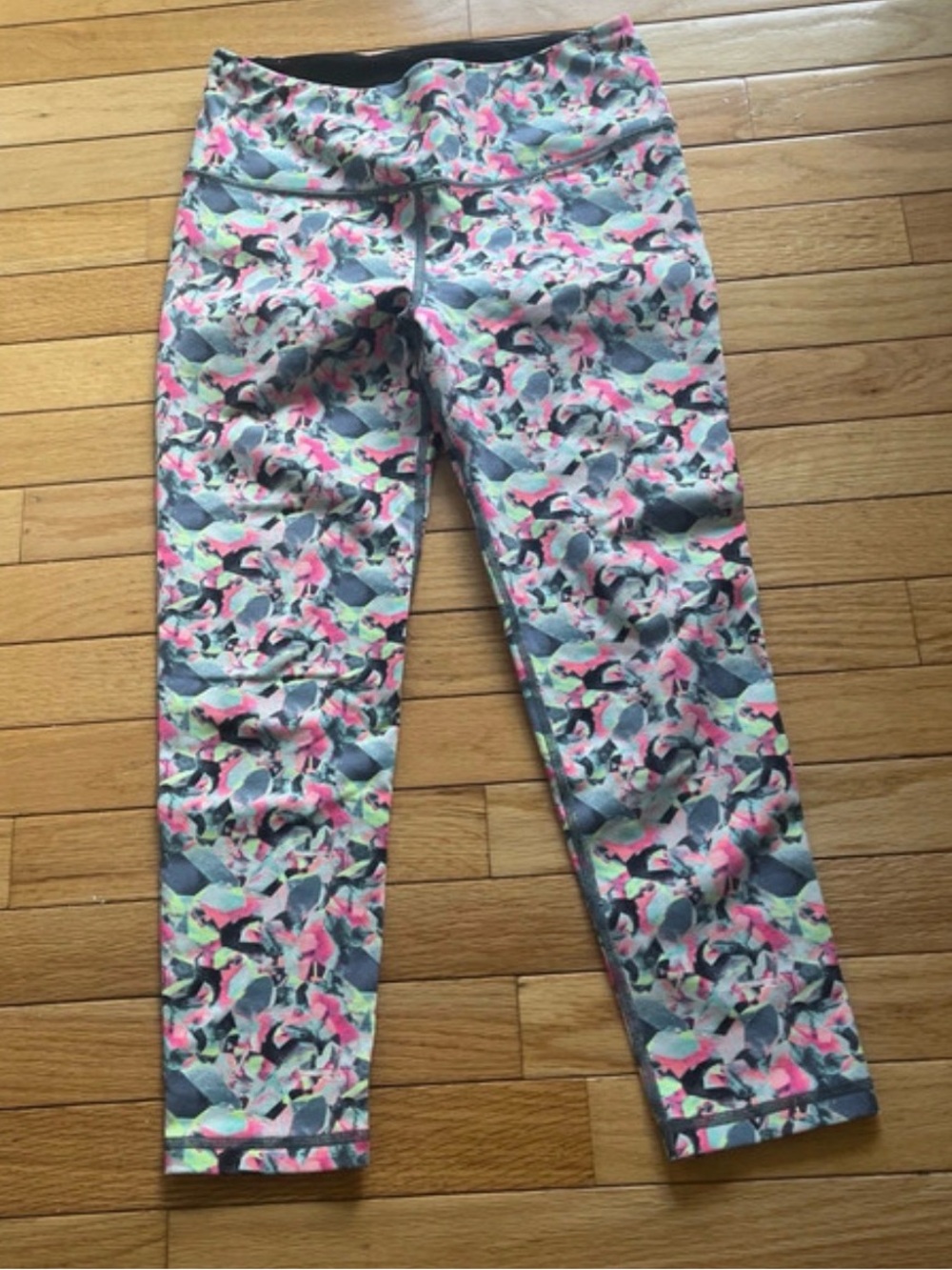 Victoria's Secret Multicolor Abstract Print Capri Leggings - Pink, Gray, Lime